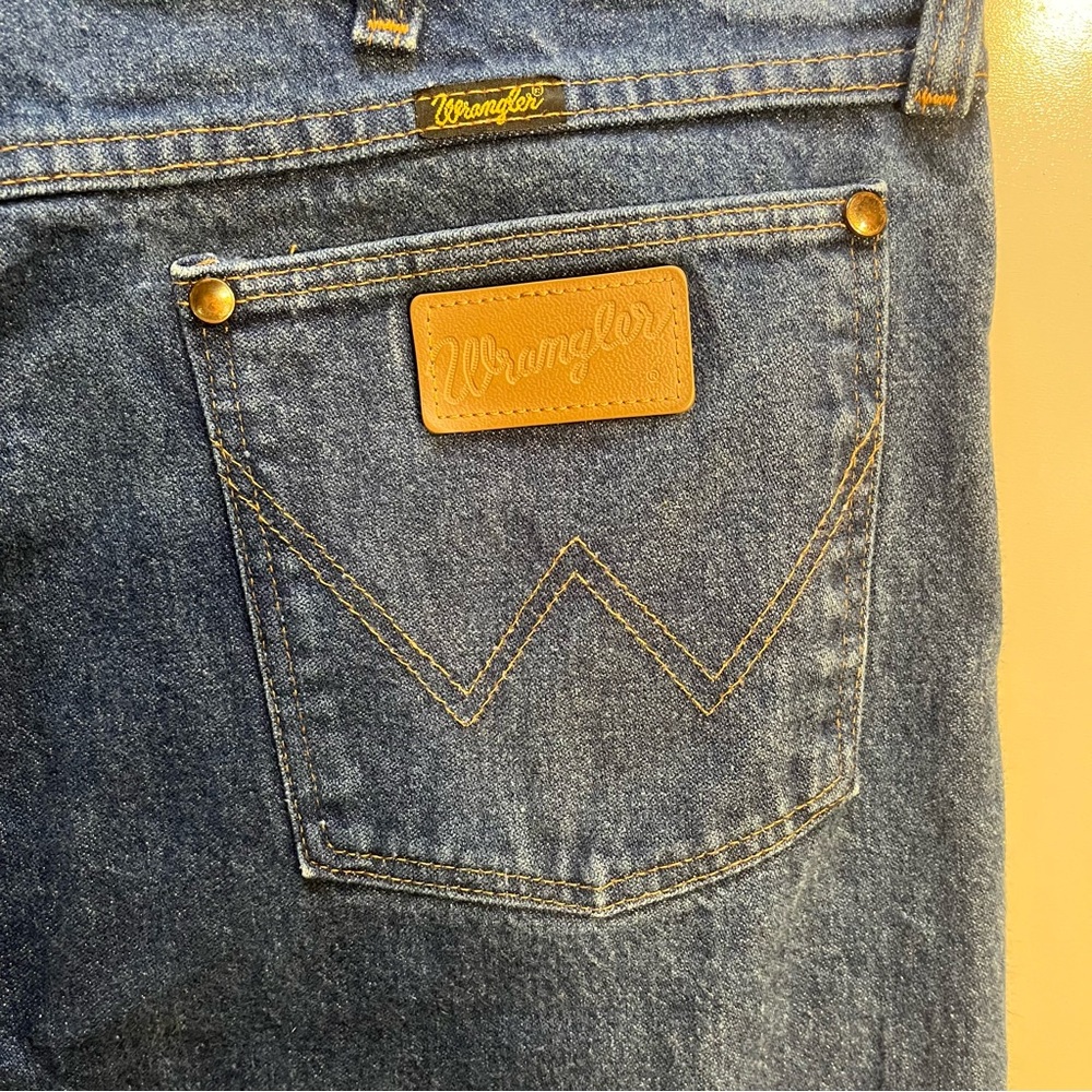 Vintage Wrangler 13MWZ Men Jeans 38x36 Blue Straight Leg Cowboy Fit Made In USA